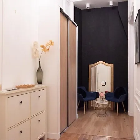 Arc De Triomphe Champs Elysees Paris